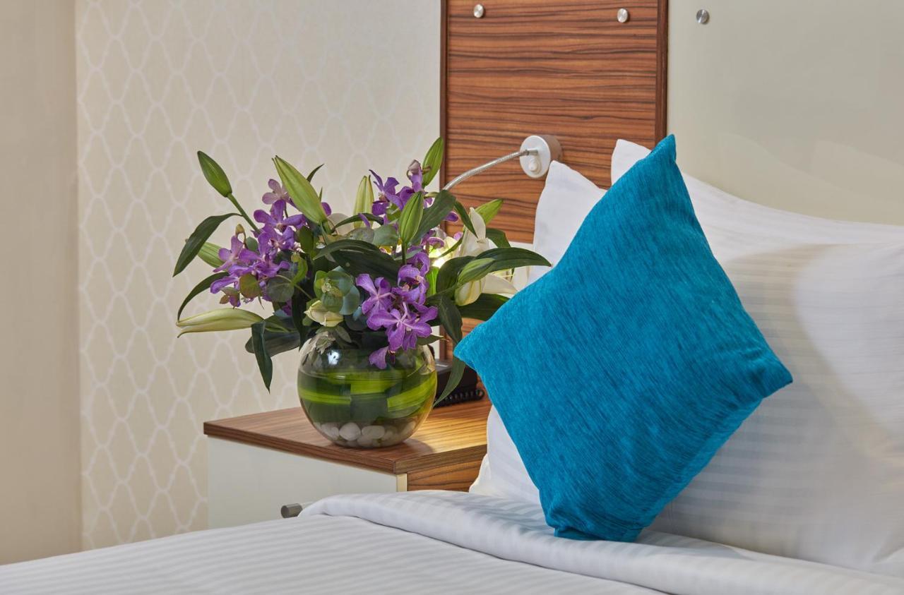Regenta Inn Indiranagar By Royal Orchid Hotels Bangalore Esterno foto