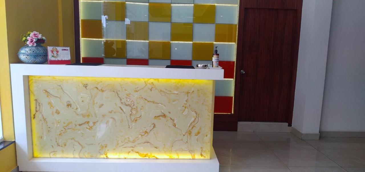 Regenta Inn Indiranagar By Royal Orchid Hotels Bangalore Esterno foto