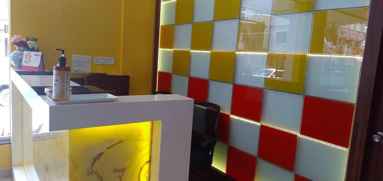 Regenta Inn Indiranagar By Royal Orchid Hotels Bangalore Esterno foto